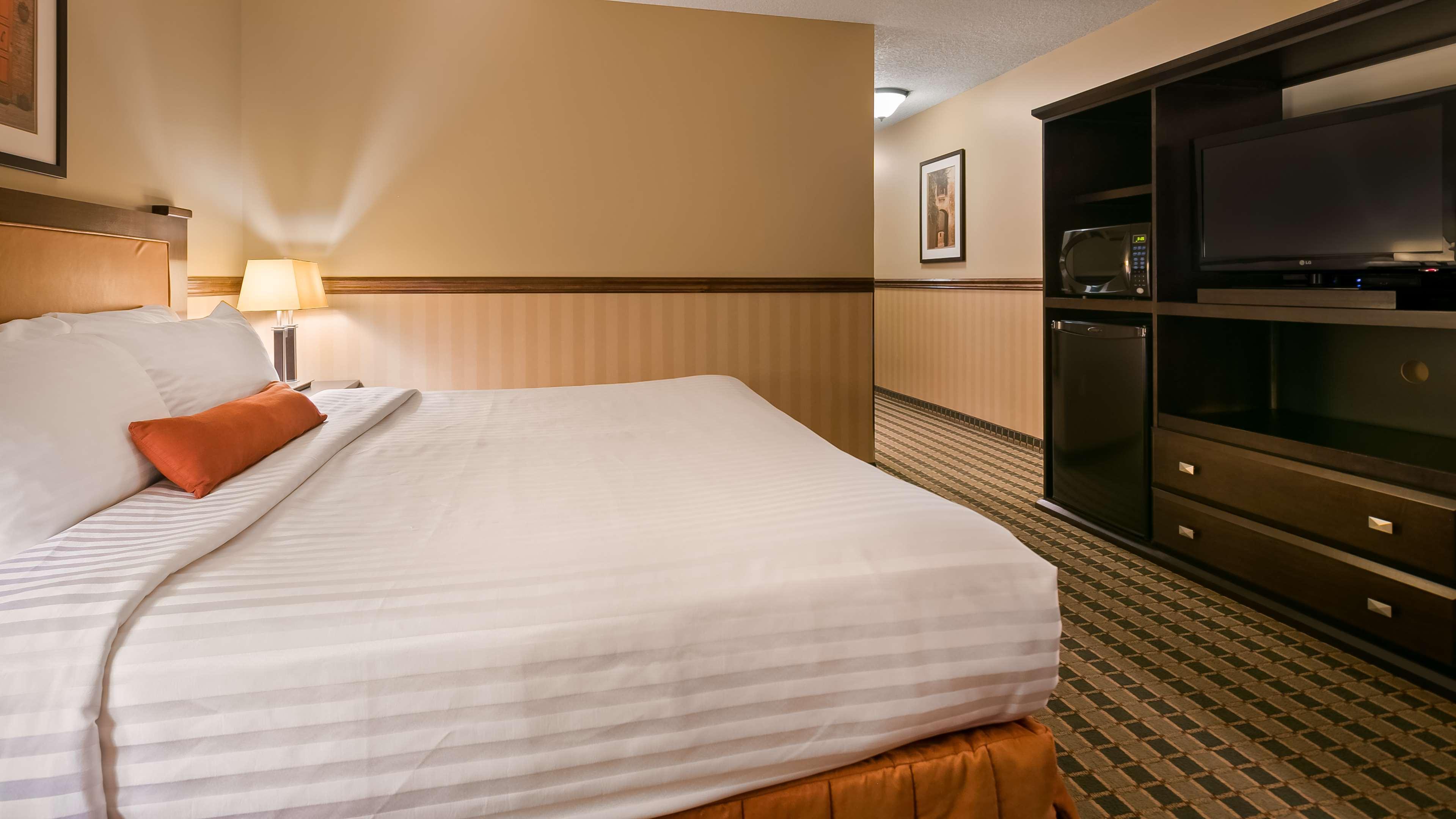 Best Western Diamond Inn Three Hills Exterior foto