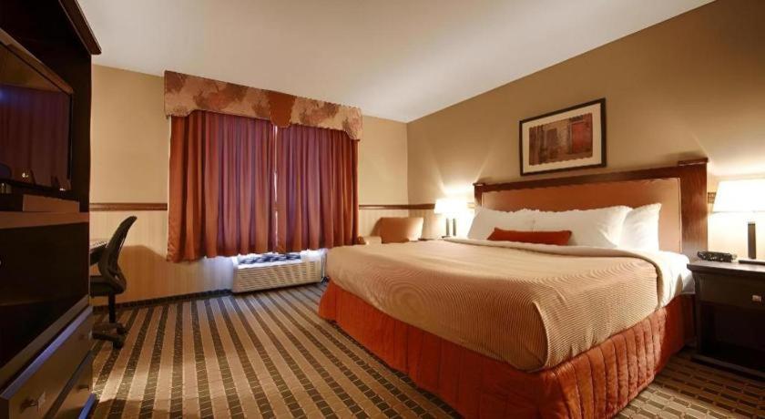 Best Western Diamond Inn Three Hills Exterior foto