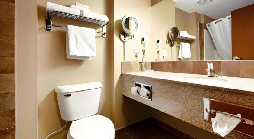 Best Western Diamond Inn Three Hills Exterior foto
