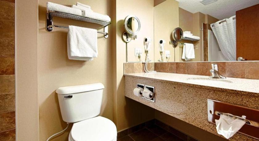 Best Western Diamond Inn Three Hills Exterior foto